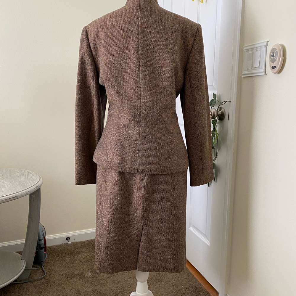 Ladies Norvell Bloom suit light tan  light wool